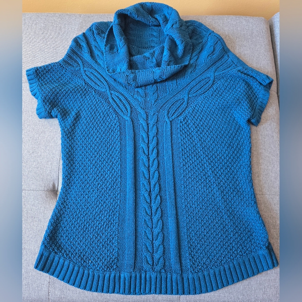 New york and company short sleeve tunnel neck sweater